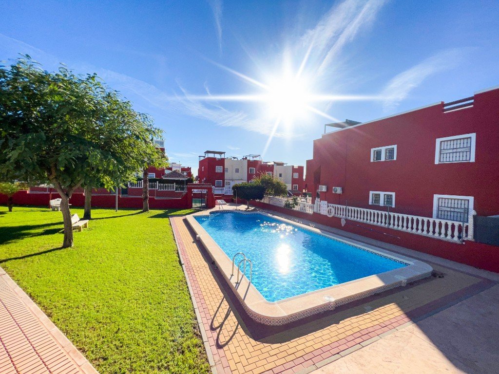 Townhouse in Alicante, Spanien 3 Schlafzimmer, 75 m2 Nr. 145448