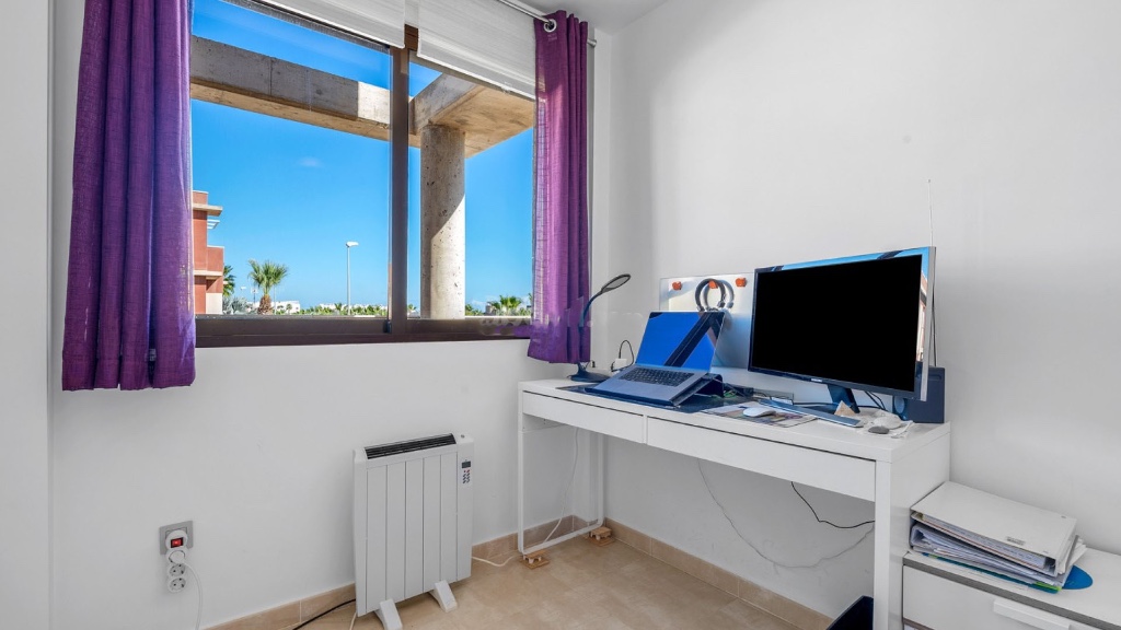 Apartamento en Alicante, España 3 dormitorios, 74 m2 No. 145442