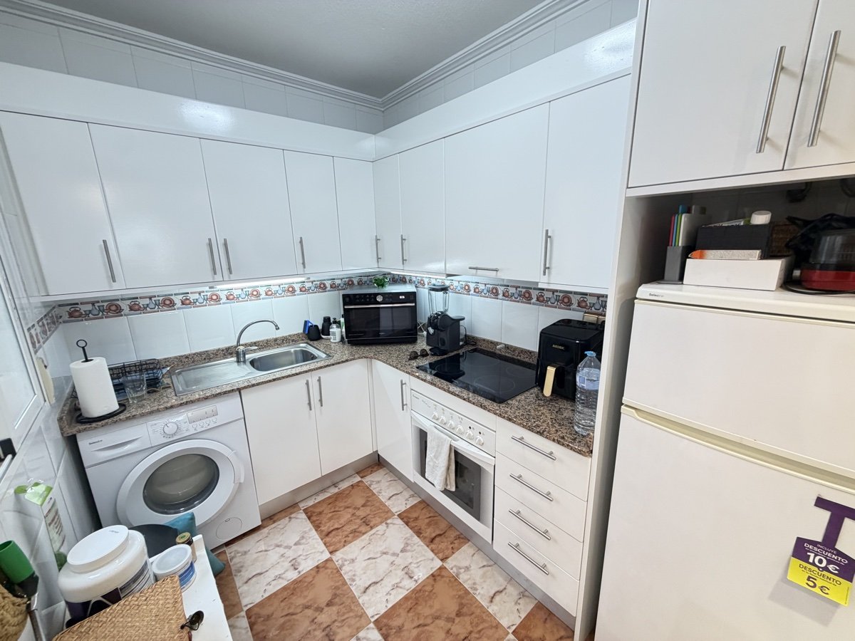 Townhouse in La Zenia, Alicante, Spain 2 bedrooms, 70 sq.m. No. 190071
