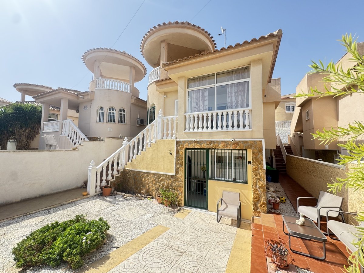 Huvila Villamartin, Alicante, Espanja 4 makuuhuonetta, 120 m2 No. 190072