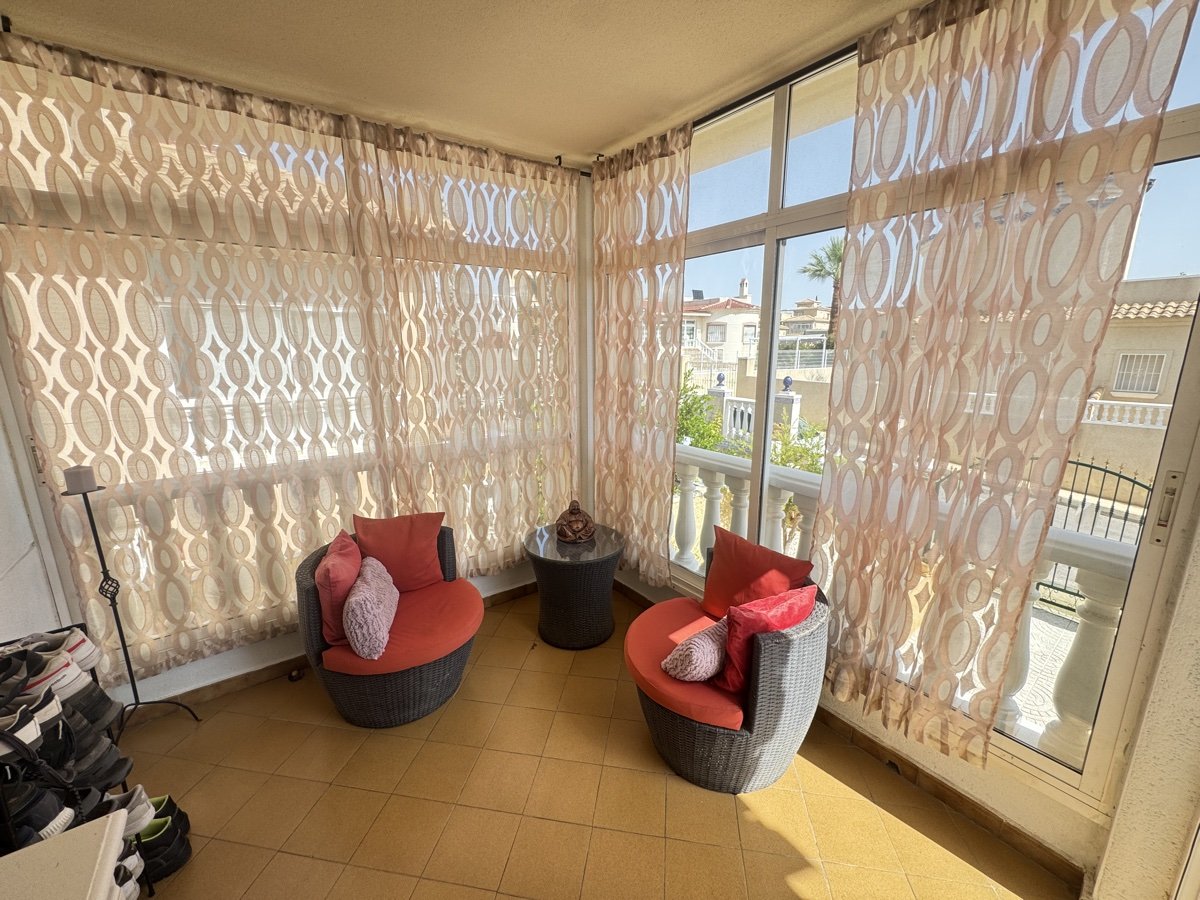Huvila Villamartin, Alicante, Espanja 4 makuuhuonetta, 120 m2 No. 190072