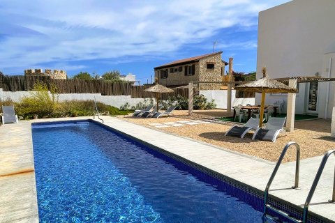 Huvila Cala Ratjada, Mallorca, Espanja 5 makuuhuonetta, 303 m2 No. 148595