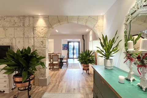 Rindu māja Santa Margalida, Mallorca, Spānijā 3 istabas, 190 m2 Nr. 148599