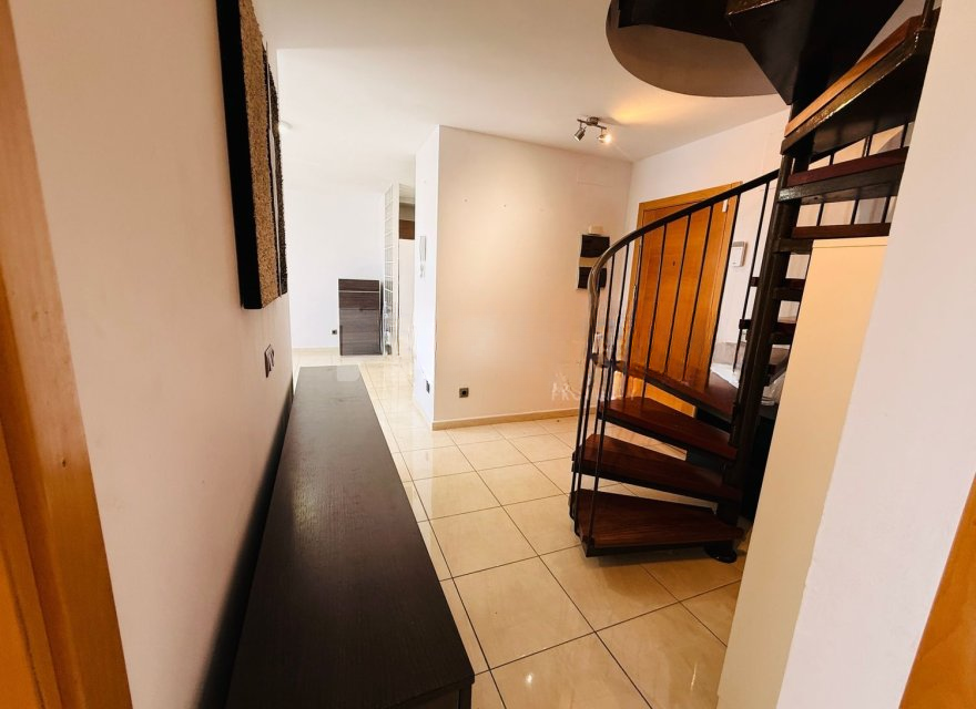 Duplex a Tenerife, Spagna 3 camere da letto, 181 mq. N° 194480