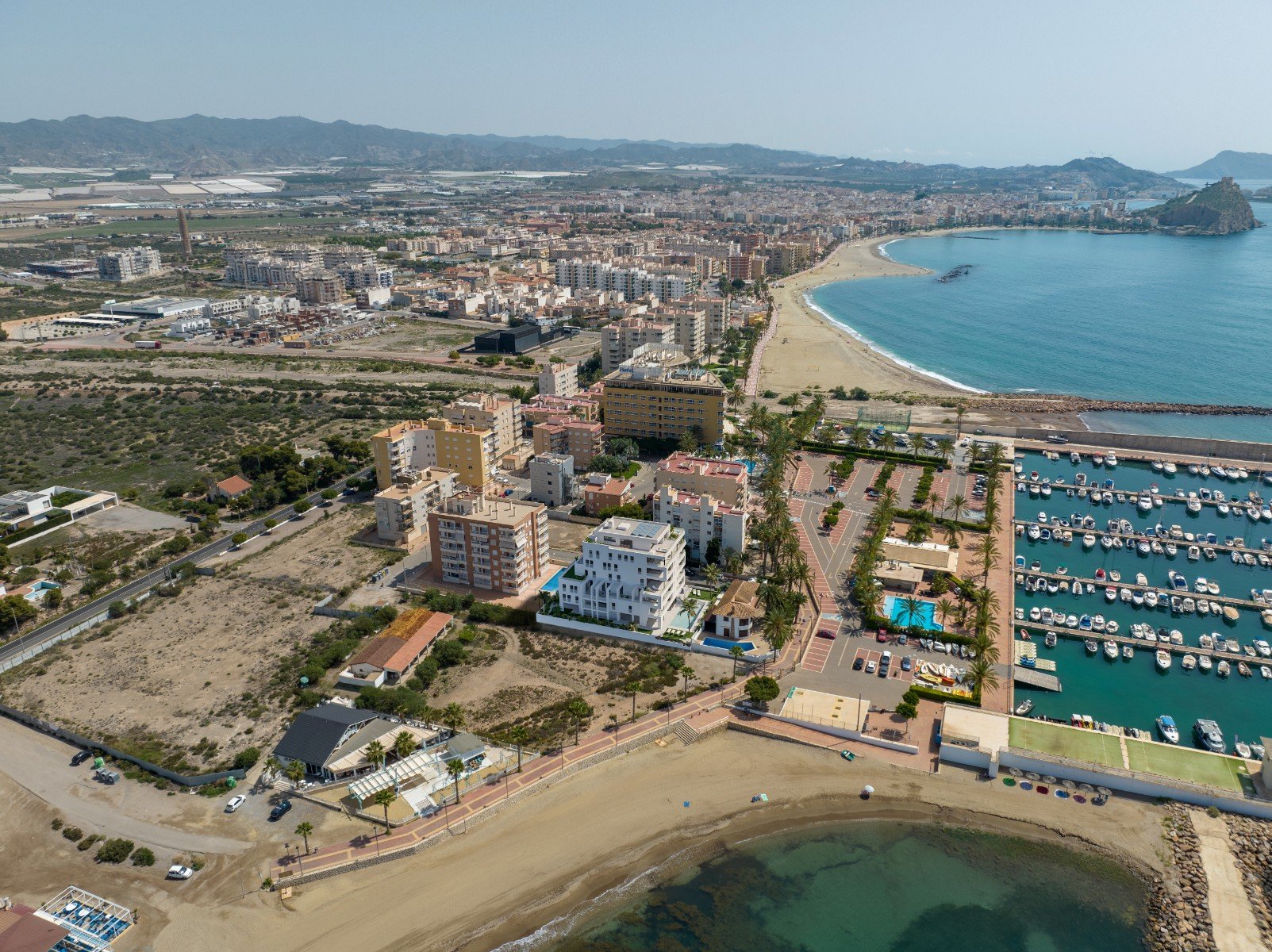 Appartamento a Aguilas, Murcia, Spagna 5 camere da letto, 237 mq. N° 194484