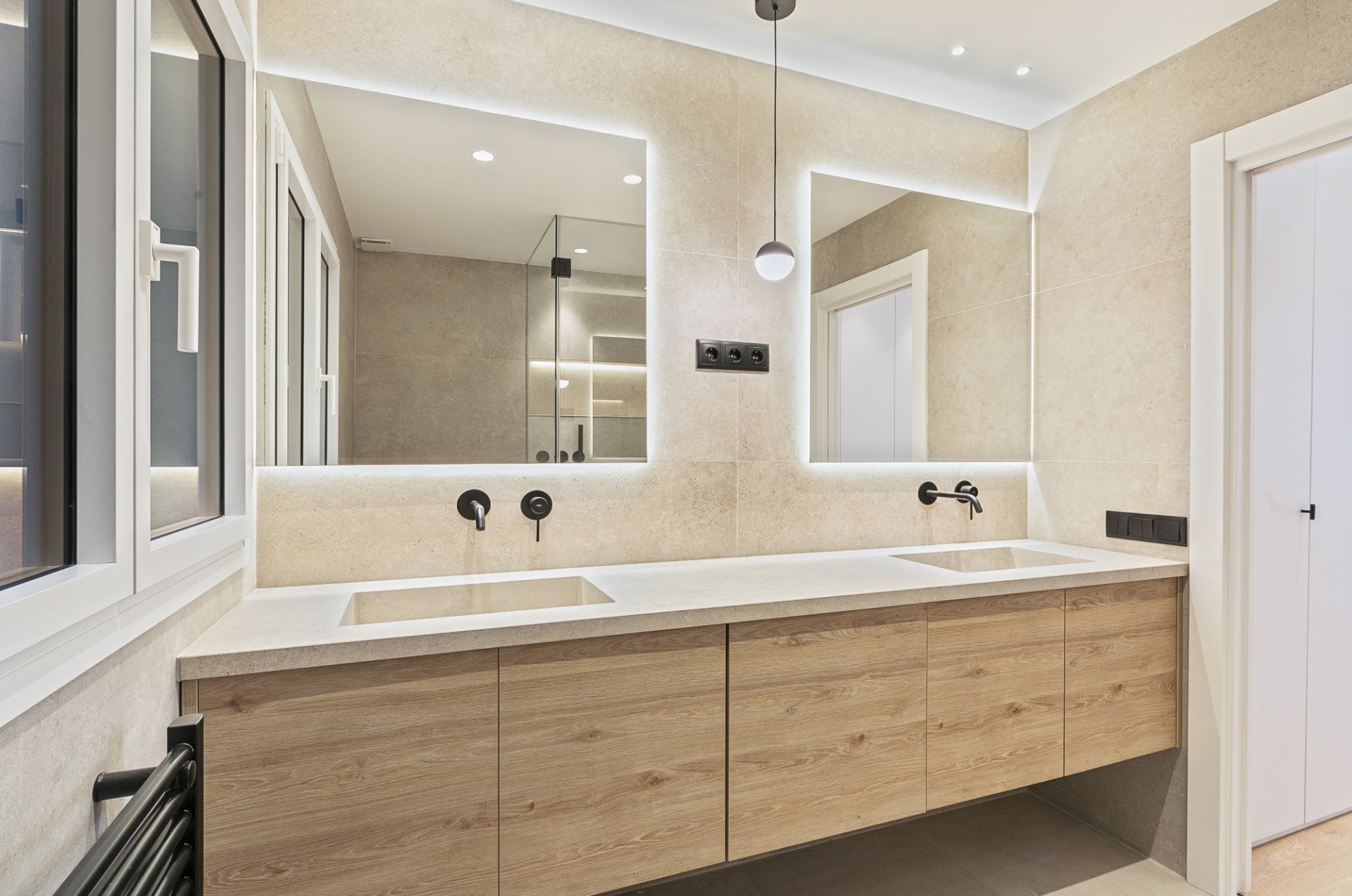 Apartament w Barcelona, Hiszpania 3 sypialnie, 152 mkw. nr 133136