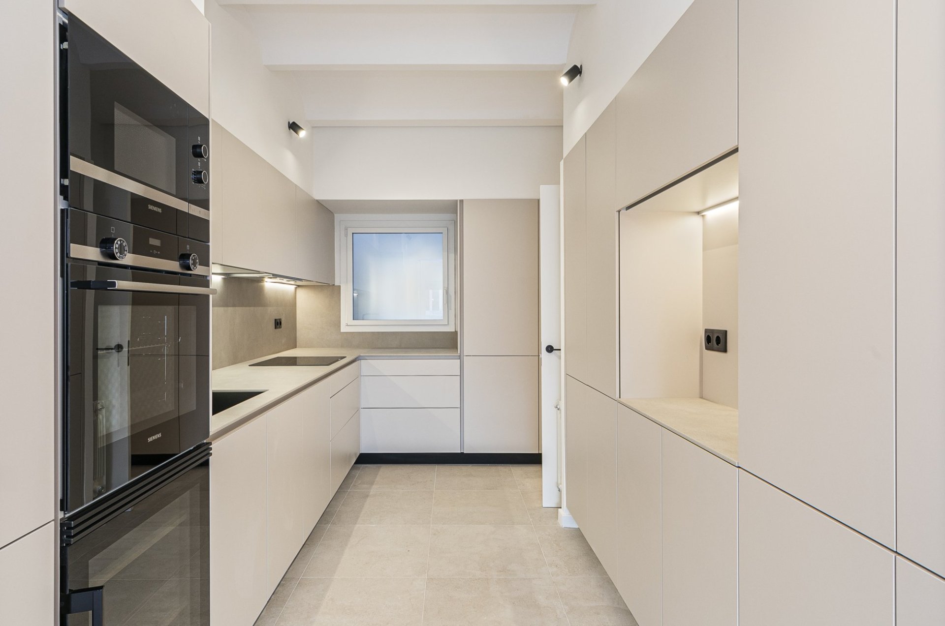 Apartament w Barcelona, Hiszpania 3 sypialnie, 152 mkw. nr 133136