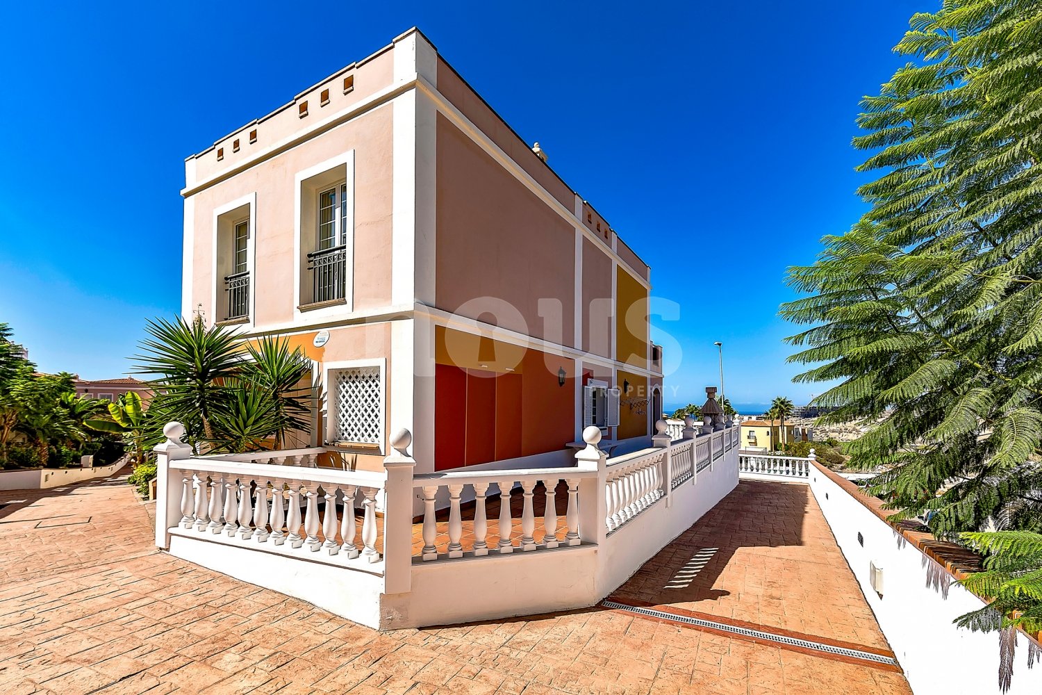 Radhus i Adeje, Tenerife, Spanien 3 sovrum, 207 kvm. Nr. 109831