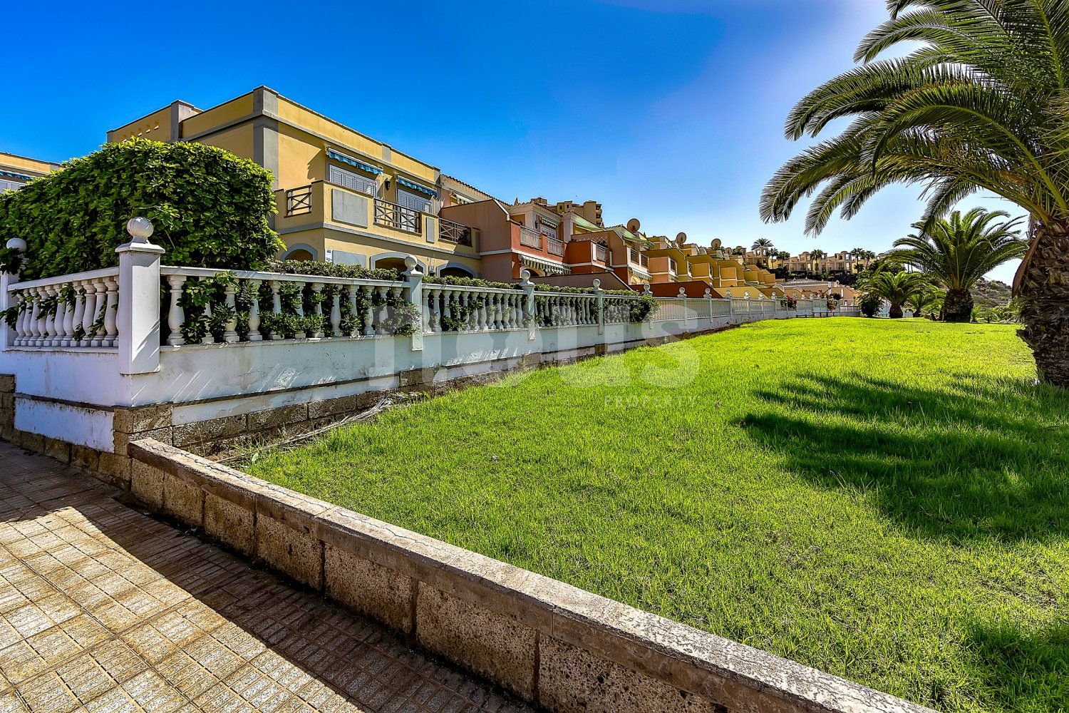 Radhus i Adeje, Tenerife, Spanien 3 sovrum, 207 kvm. Nr. 109831