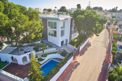 Huvila Los Balcones, Alicante, Espanja 6 makuuhuonetta, 286 m2 No. 145169