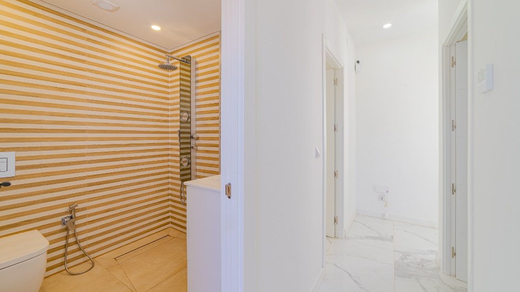 Villa in Los Balcones, Alicante, Spanien 6 Schlafzimmer, 286 m2 Nr. 145169