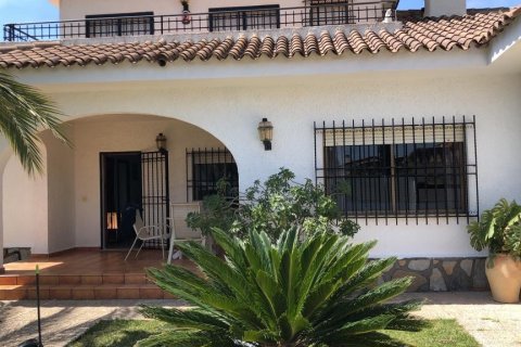 Villa Cabo Roig, Alicante, Spānijā 3 istabas, 266 m2 Nr. 145165