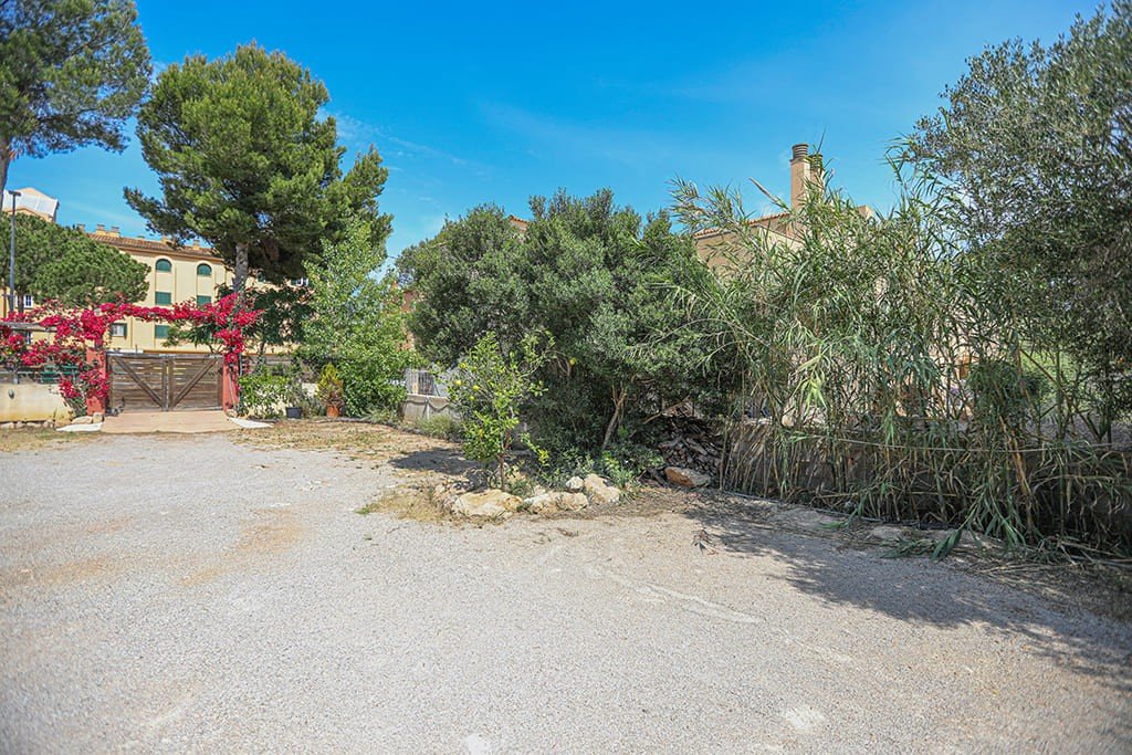 Proprietà commerciale a Port Adriano, Mallorca, Spagna 3 camere da letto, 360 mq. N° 155317