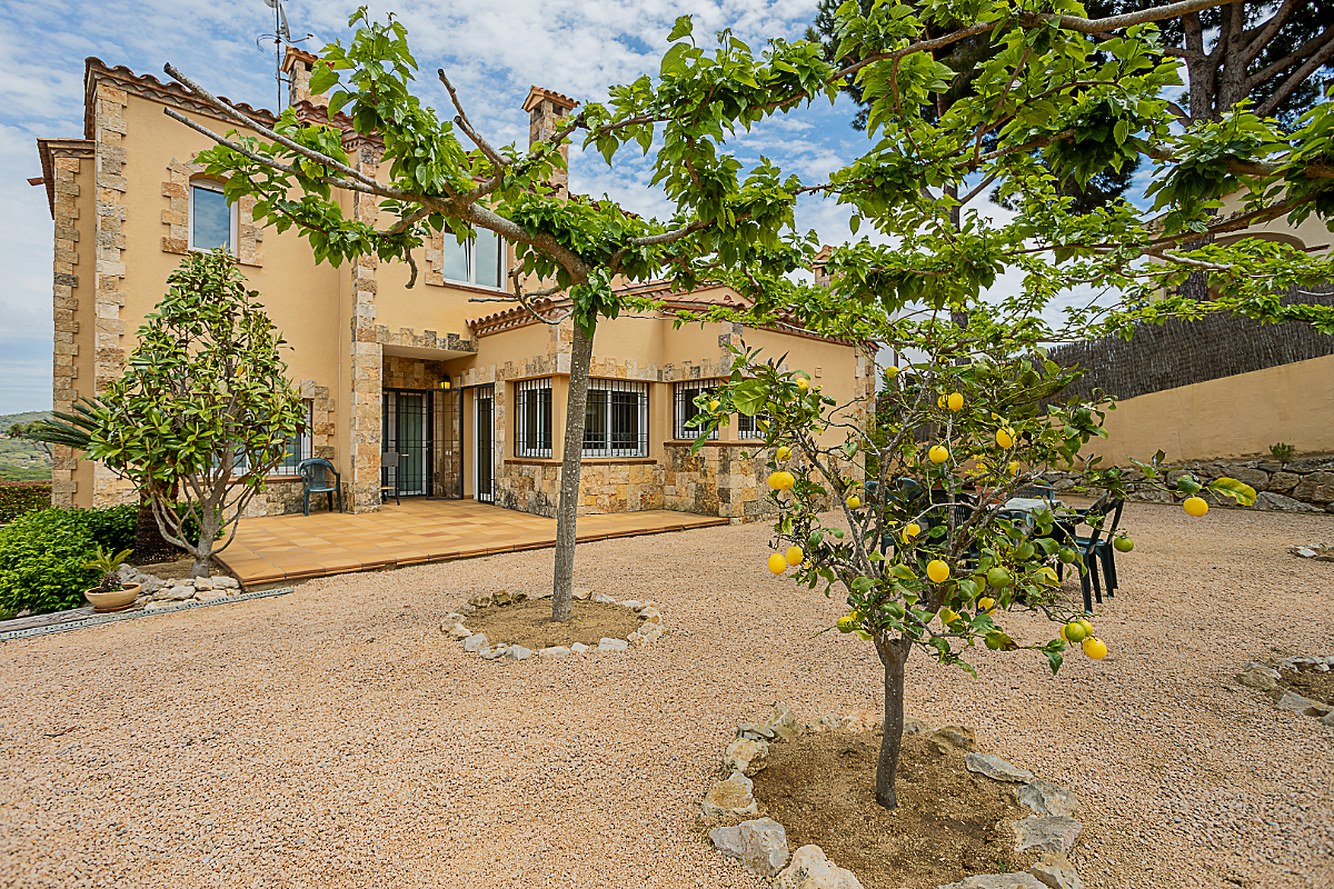 Willa w Lloret de Mar, Girona, Hiszpania 4 sypialnie, 332 mkw. nr 195658