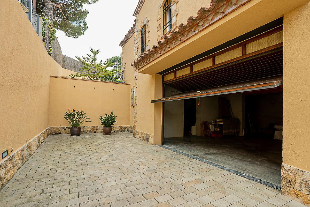 Willa w Lloret de Mar, Girona, Hiszpania 4 sypialnie, 332 mkw. nr 195658