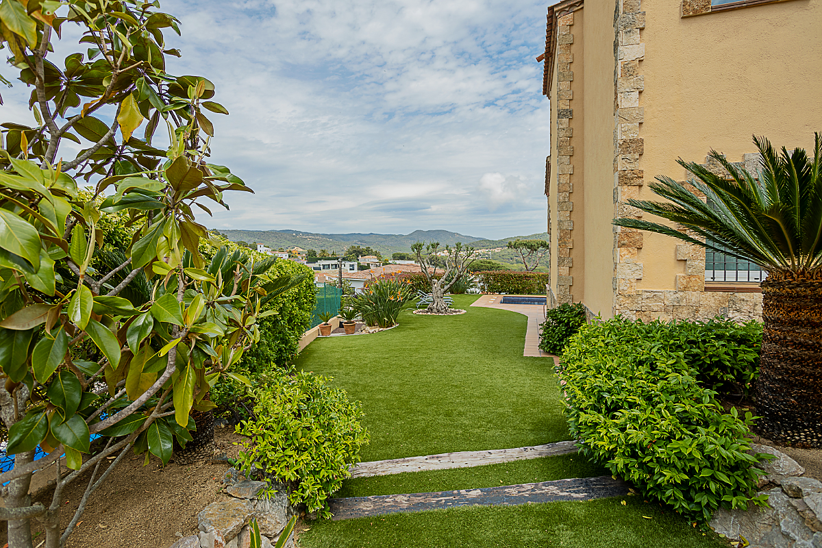 Willa w Lloret de Mar, Girona, Hiszpania 4 sypialnie, 332 mkw. nr 195658