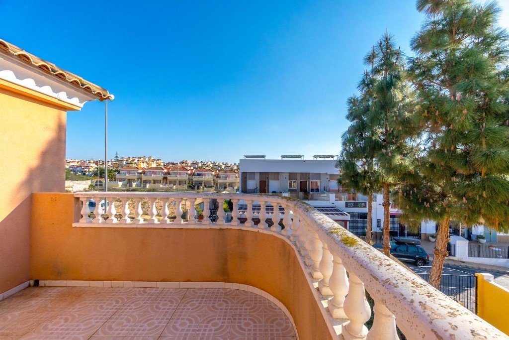 Villa in Villamartin, Alicante, Spanien 3 Schlafzimmer, 213 m2 Nr. 145314