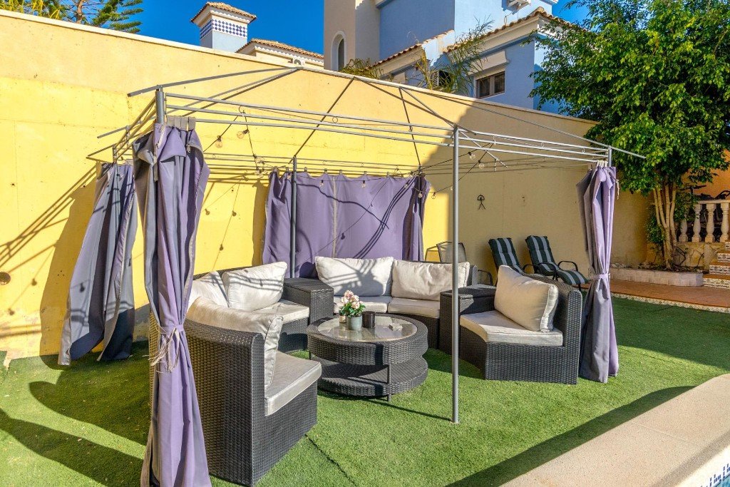 Villa in Villamartin, Alicante, Spanien 3 Schlafzimmer, 213 m2 Nr. 145314