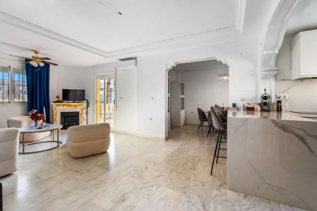 Villa in Villamartin, Alicante, Spanien 3 Schlafzimmer, 213 m2 Nr. 145314