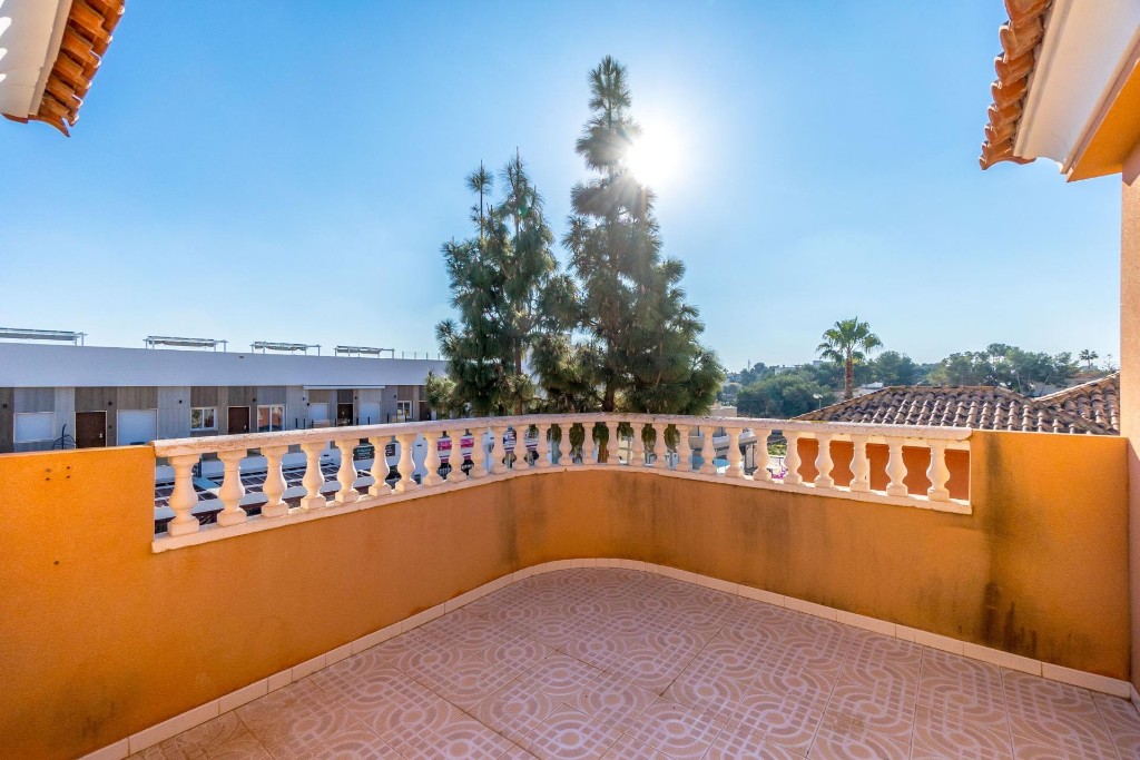 Villa in Villamartin, Alicante, Spanien 3 Schlafzimmer, 213 m2 Nr. 145314