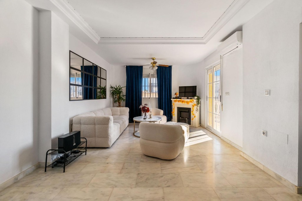 Villa in Villamartin, Alicante, Spanien 3 Schlafzimmer, 213 m2 Nr. 145314