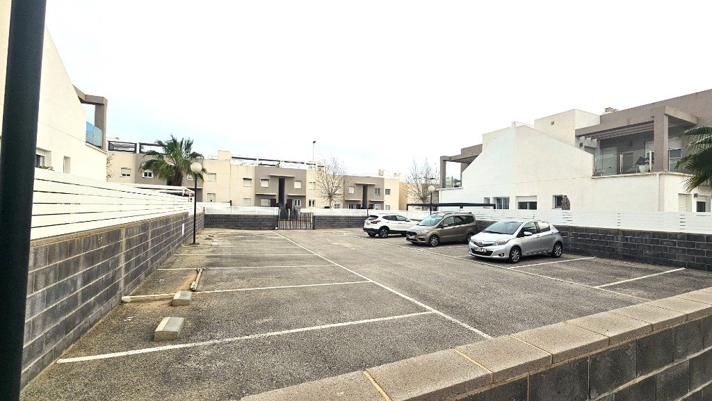 Townhouse in Torrevieja, Alicante, Spanien 2 Schlafzimmer, 115 m2 Nr. 145312