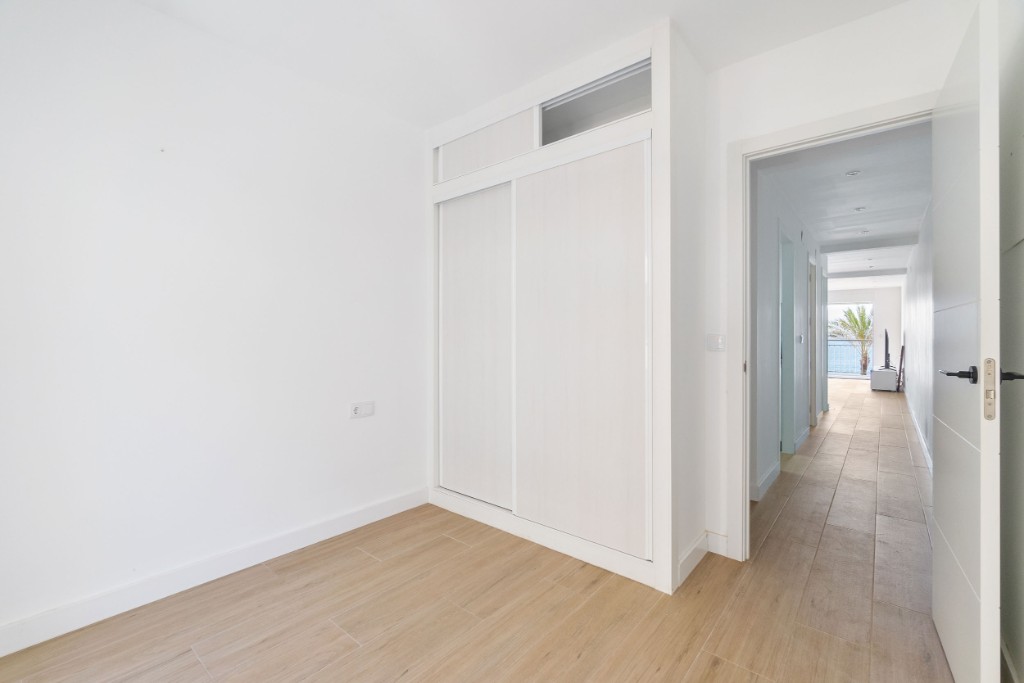 Huoneisto Torrevieja, Alicante, Espanja 4 makuuhuonetta, 110 m2 No. 145315