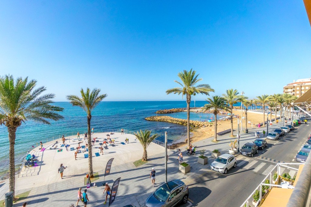 Huoneisto Torrevieja, Alicante, Espanja 4 makuuhuonetta, 110 m2 No. 145315