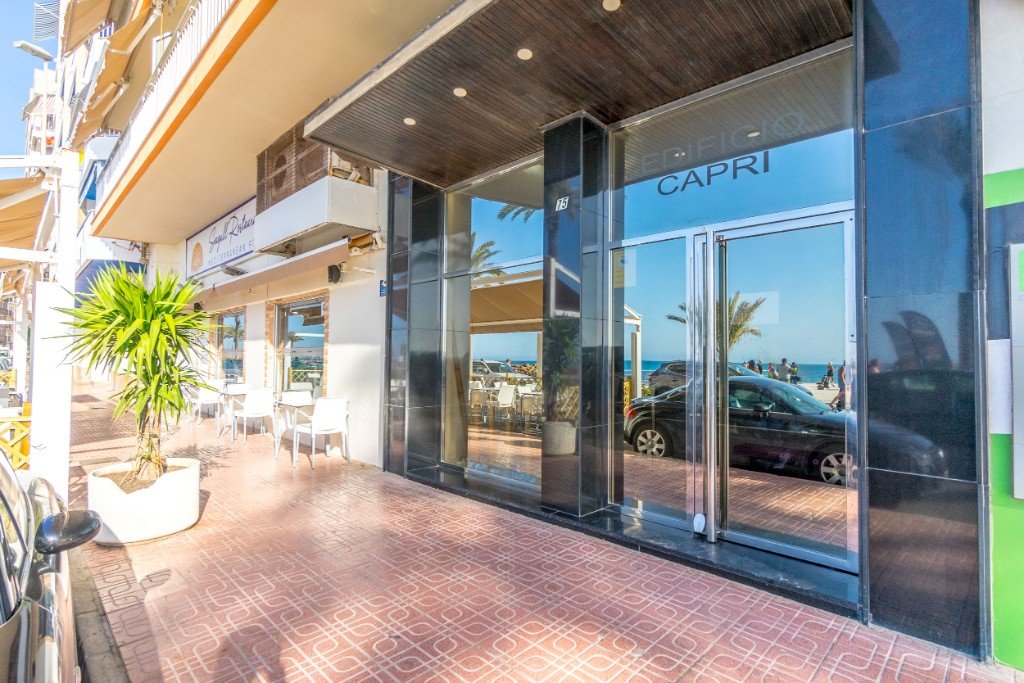 Huoneisto Torrevieja, Alicante, Espanja 4 makuuhuonetta, 110 m2 No. 145315