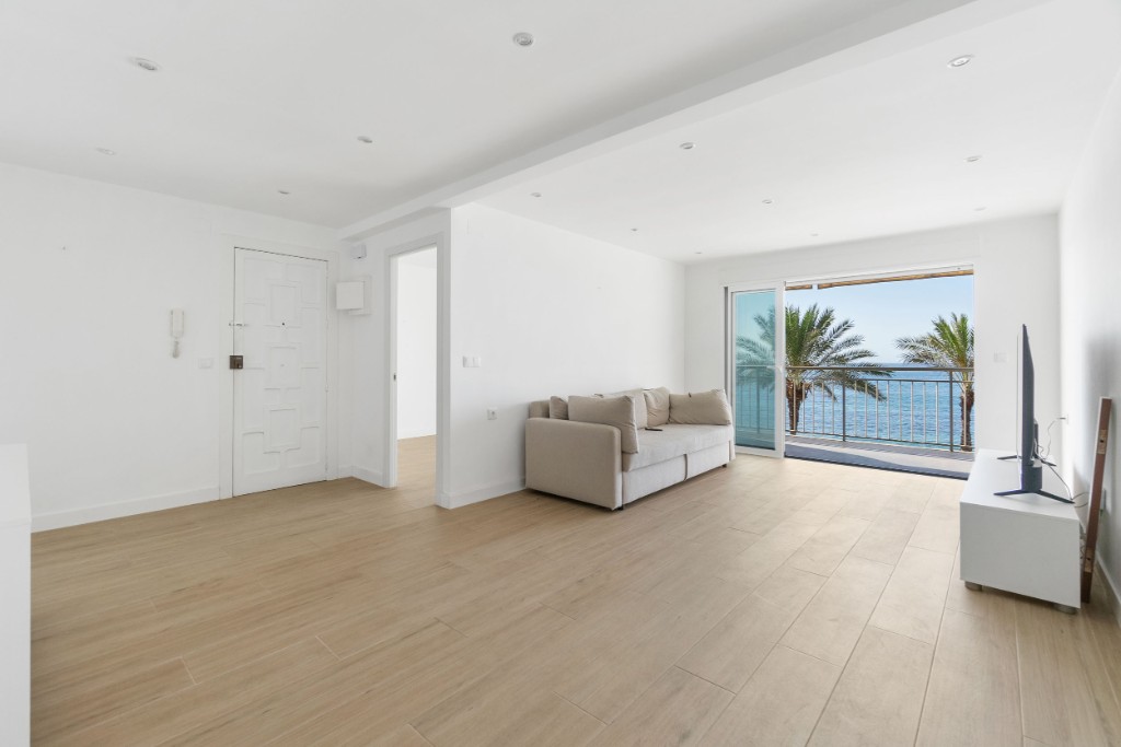 Huoneisto Torrevieja, Alicante, Espanja 4 makuuhuonetta, 110 m2 No. 145315