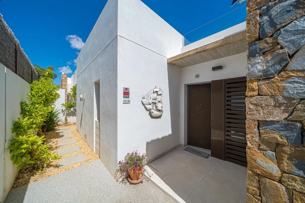Casa adosada en Alicante, España 3 dormitorios, 83 m2 No. 145317