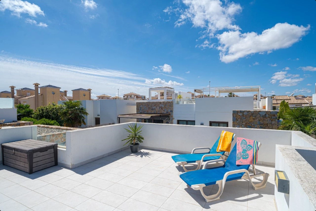 Casa adosada en Alicante, España 3 dormitorios, 83 m2 No. 145317