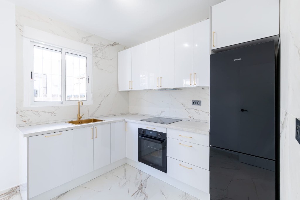 Villa in Alicante, Spanien 5 Schlafzimmer, 150 m2 Nr. 145316
