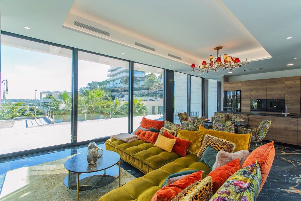 Villa in Campoamor, Alicante, Spain 6 bedrooms, 450 sq.m. No. 145318