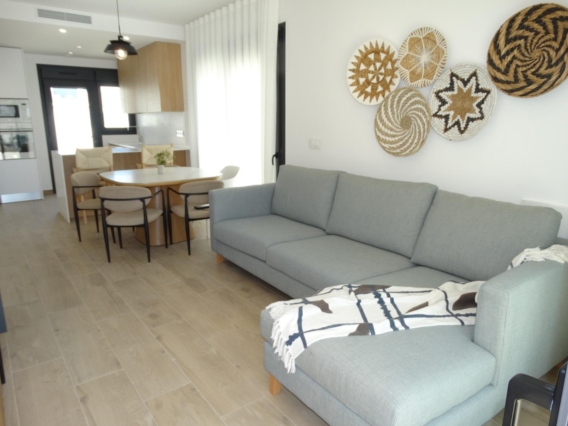 Bungalow i Pilar de la Horadada, Alicante, Spanien 2 sovrum, 79 kvm. Nr. 180477
