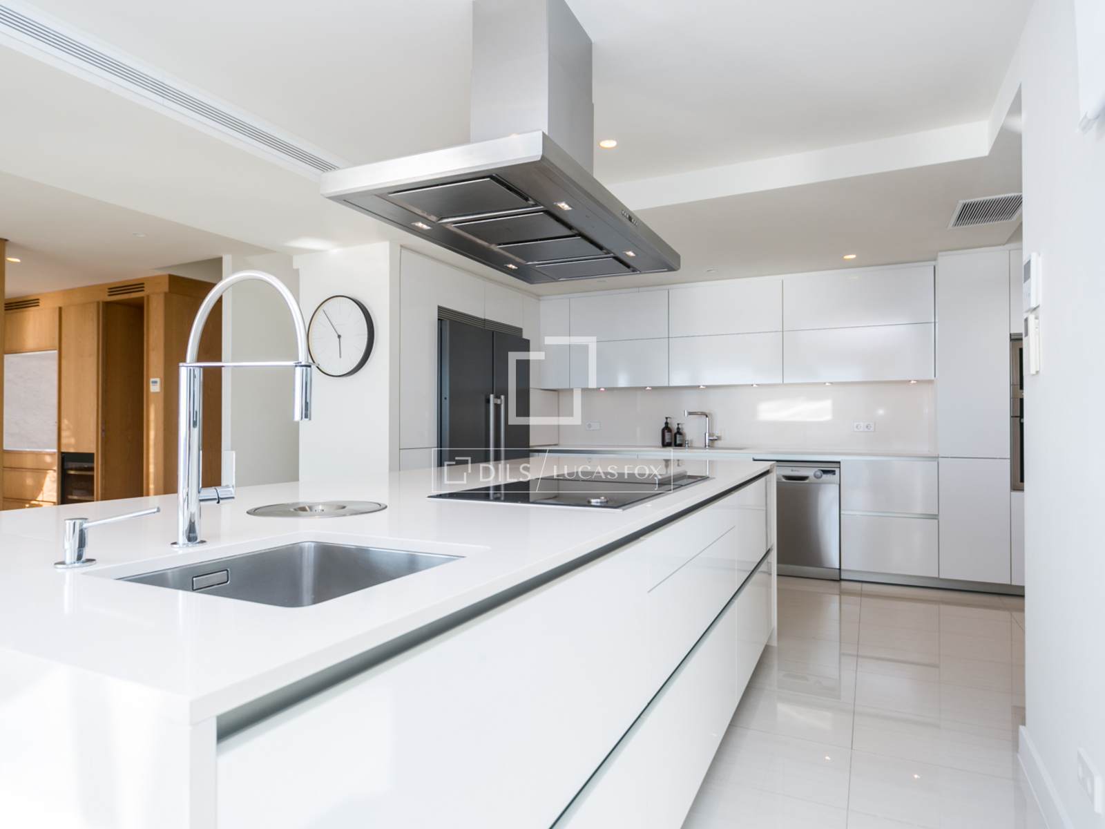 Villa in Castelldefels, Barcelona, Spain 6 bedrooms, 400 sq.m. No. 150350