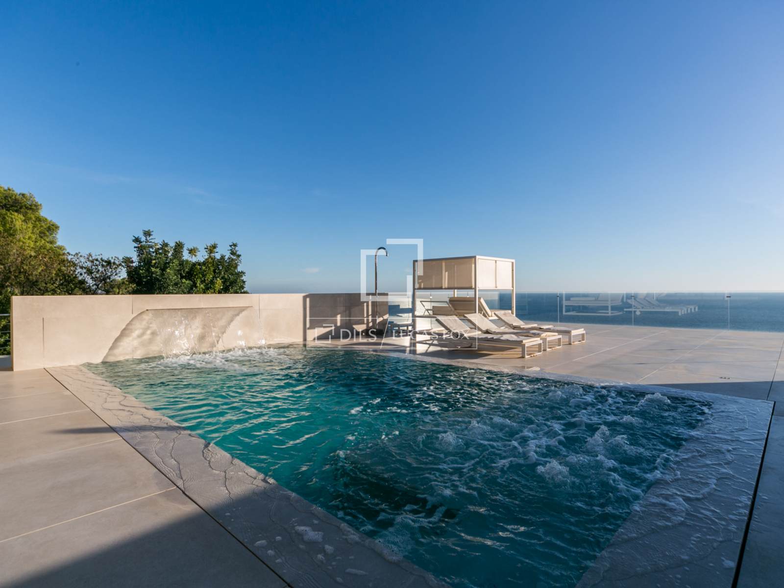 Villa in Castelldefels, Barcelona, Spain 6 bedrooms, 400 sq.m. No. 150350