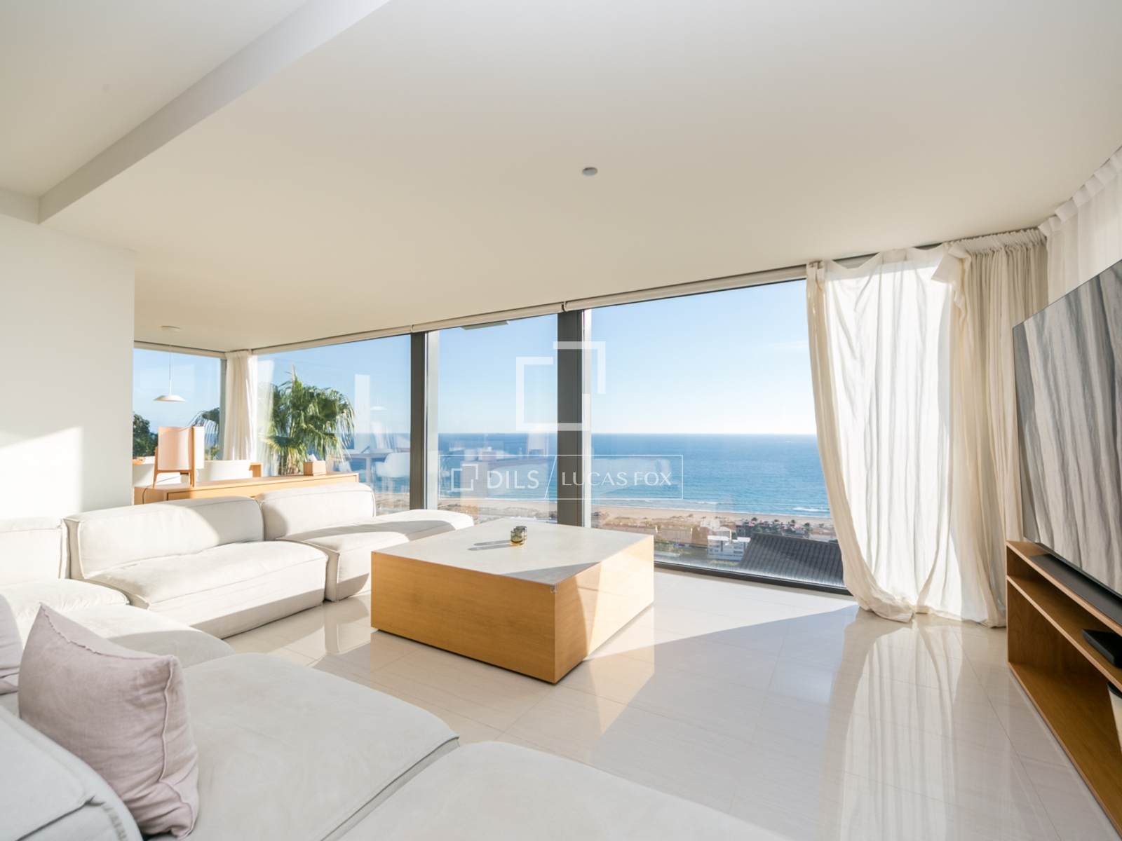 Villa in Castelldefels, Barcelona, Spain 6 bedrooms, 400 sq.m. No. 150350