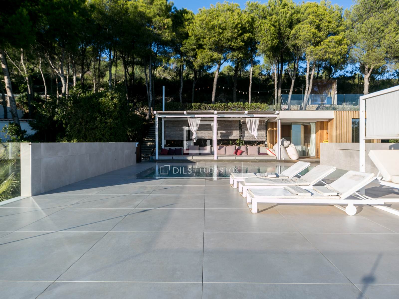 Villa in Castelldefels, Barcelona, Spain 6 bedrooms, 400 sq.m. No. 150350