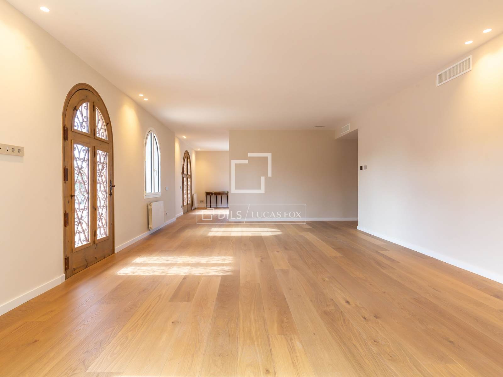 Villa in Sant Just Desvern, Barcelona, Spanien 5 Schlafzimmer, 528 m2 Nr. 150351