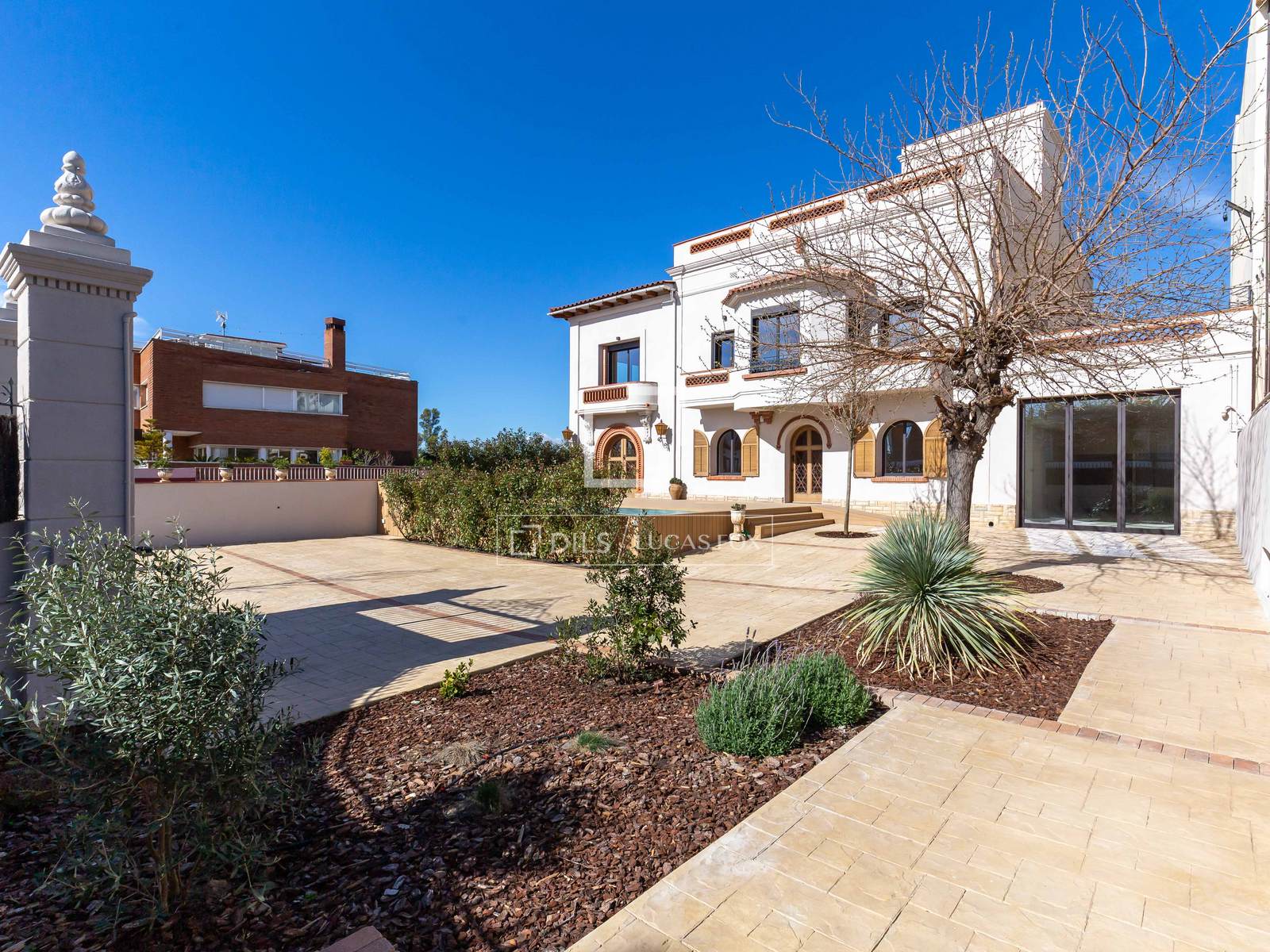 Villa in Sant Just Desvern, Barcelona, Spanien 5 Schlafzimmer, 528 m2 Nr. 150351