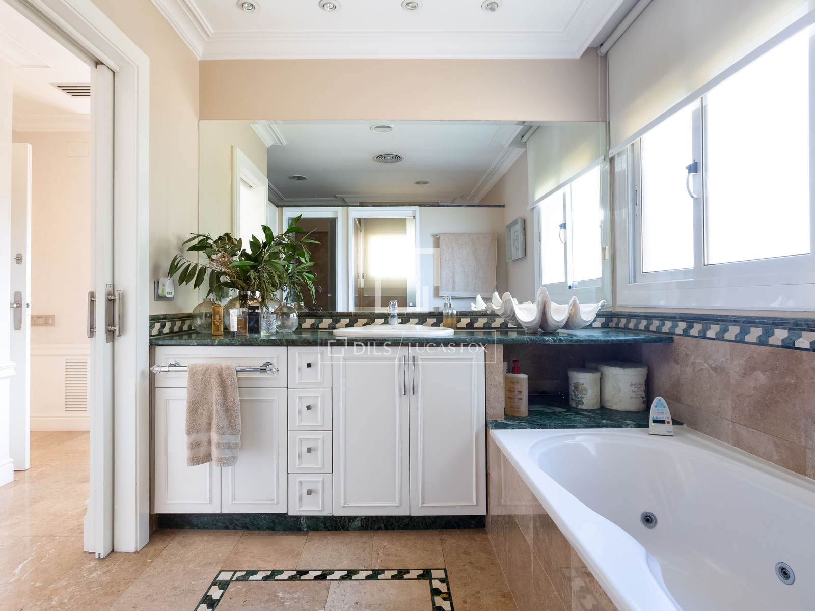 Villa en Vallromanes, Barcelona, España 7 dormitorios, 1016 m2 No. 150352