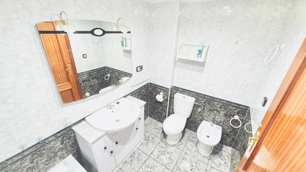 Huoneisto Torrevieja, Alicante, Espanja 3 makuuhuonetta, 119 m2 No. 145383