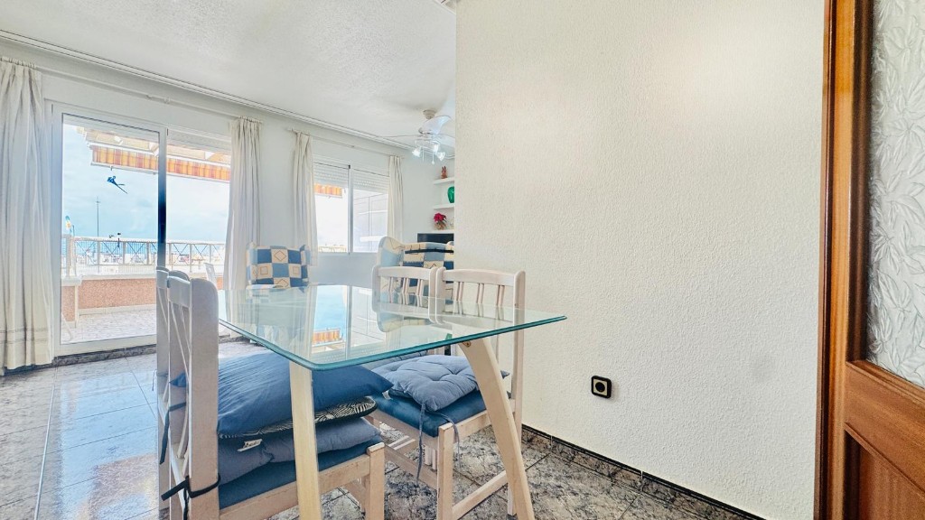 Huoneisto Torrevieja, Alicante, Espanja 3 makuuhuonetta, 119 m2 No. 145383