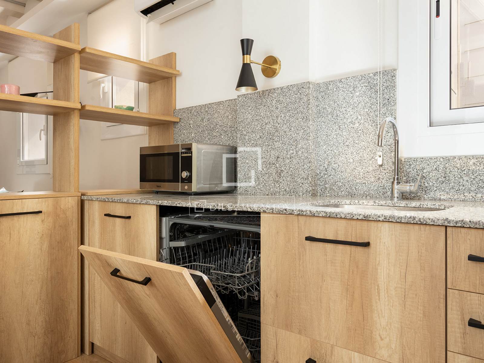 Huoneisto Barcelona, Espanja 2 makuuhuonetta, 67 m2 No. 161405