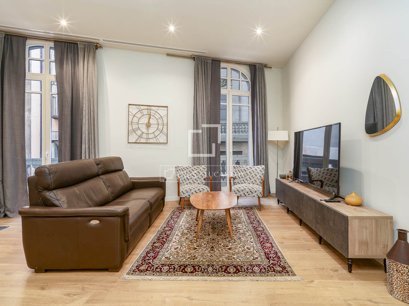 Huoneisto Barcelona, Espanja 4 makuuhuonetta, 169 m2 No. 161403