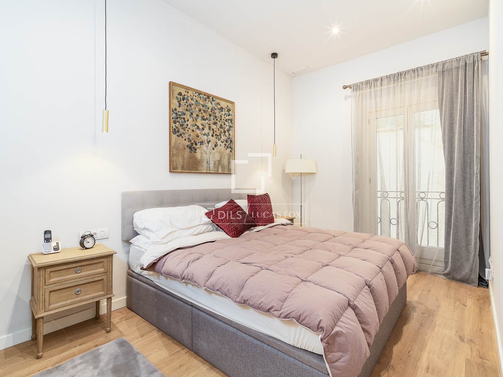 Huoneisto Barcelona, Espanja 4 makuuhuonetta, 169 m2 No. 161403