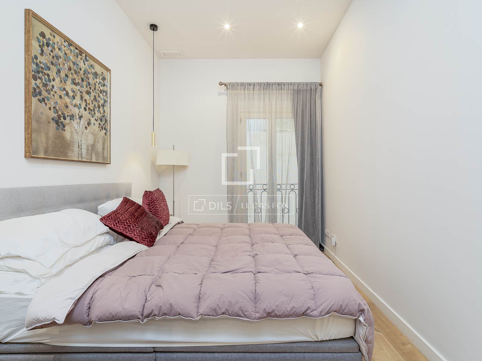 Huoneisto Barcelona, Espanja 4 makuuhuonetta, 169 m2 No. 161403