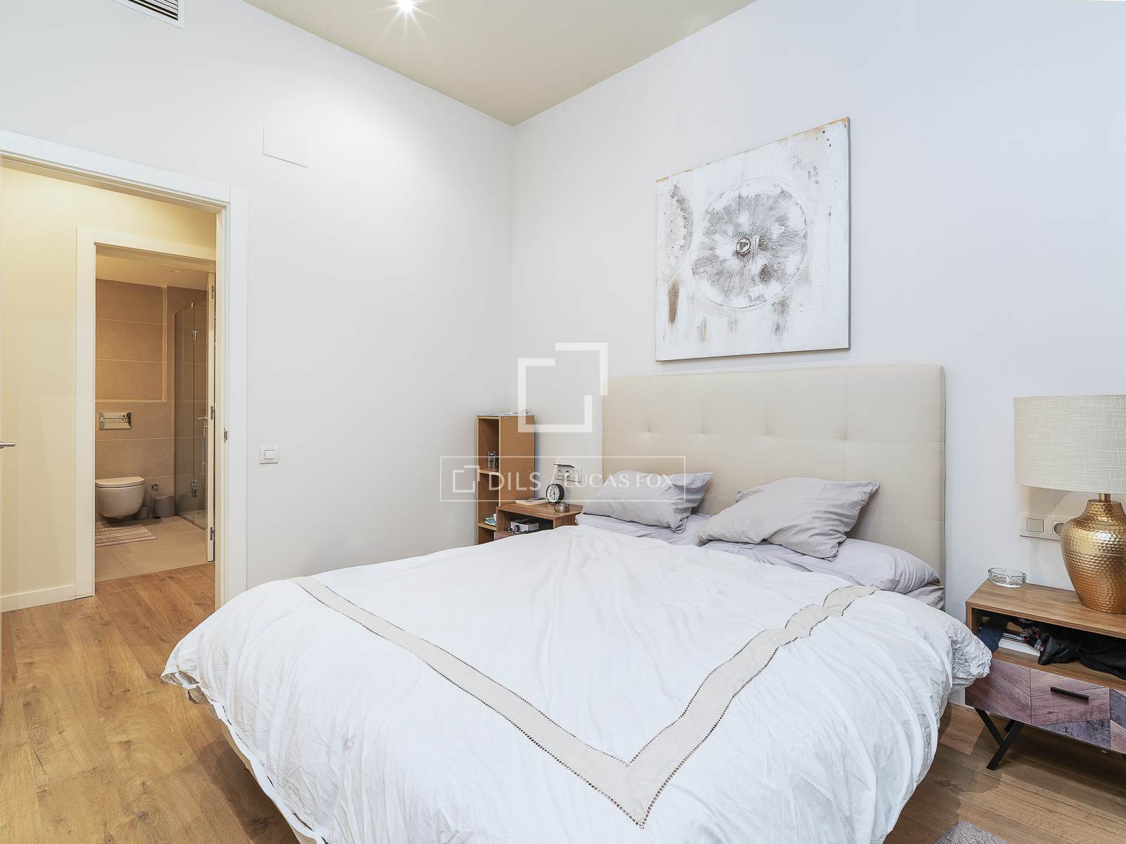 Huoneisto Barcelona, Espanja 4 makuuhuonetta, 169 m2 No. 161403