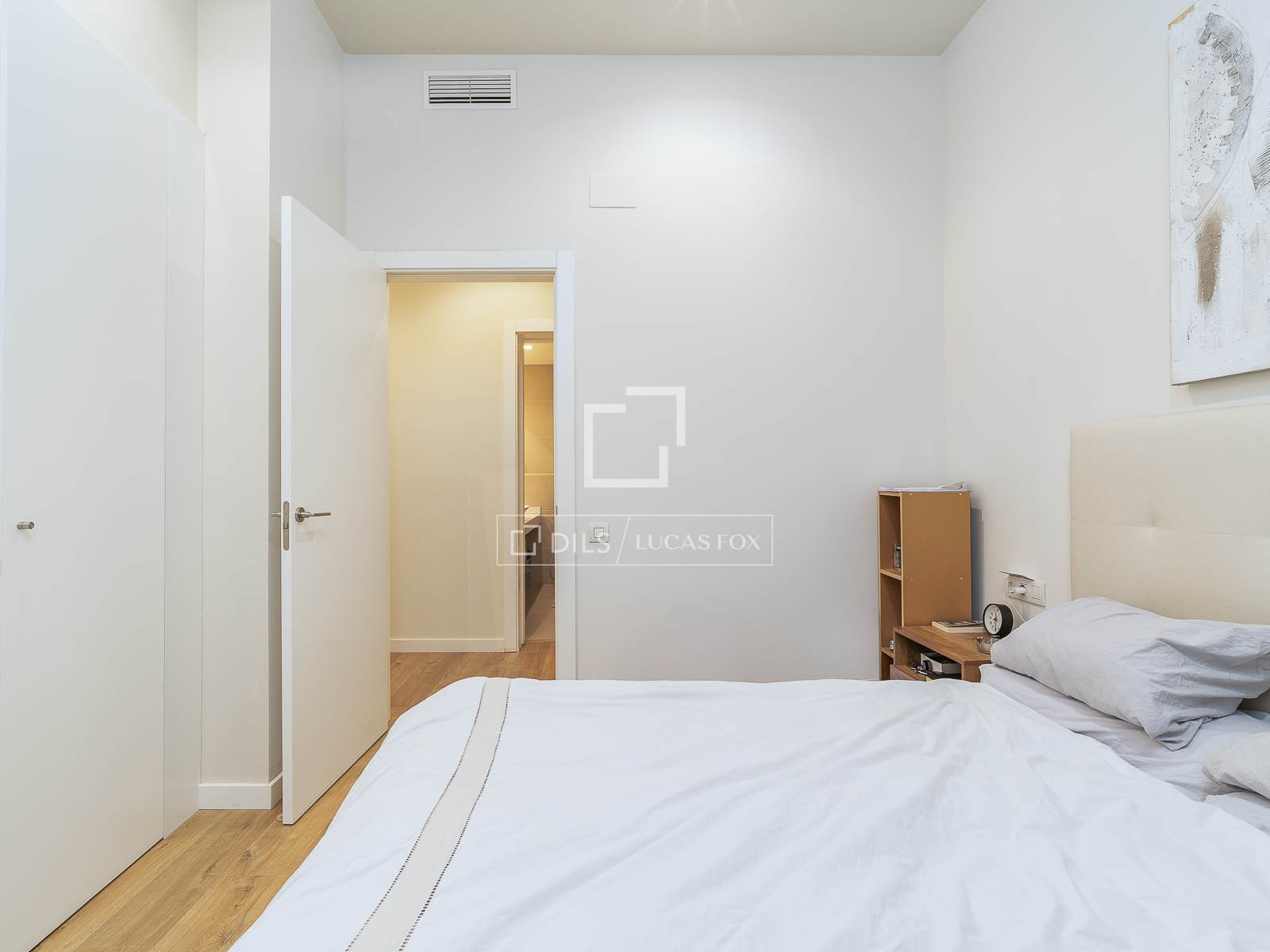 Huoneisto Barcelona, Espanja 4 makuuhuonetta, 169 m2 No. 161403
